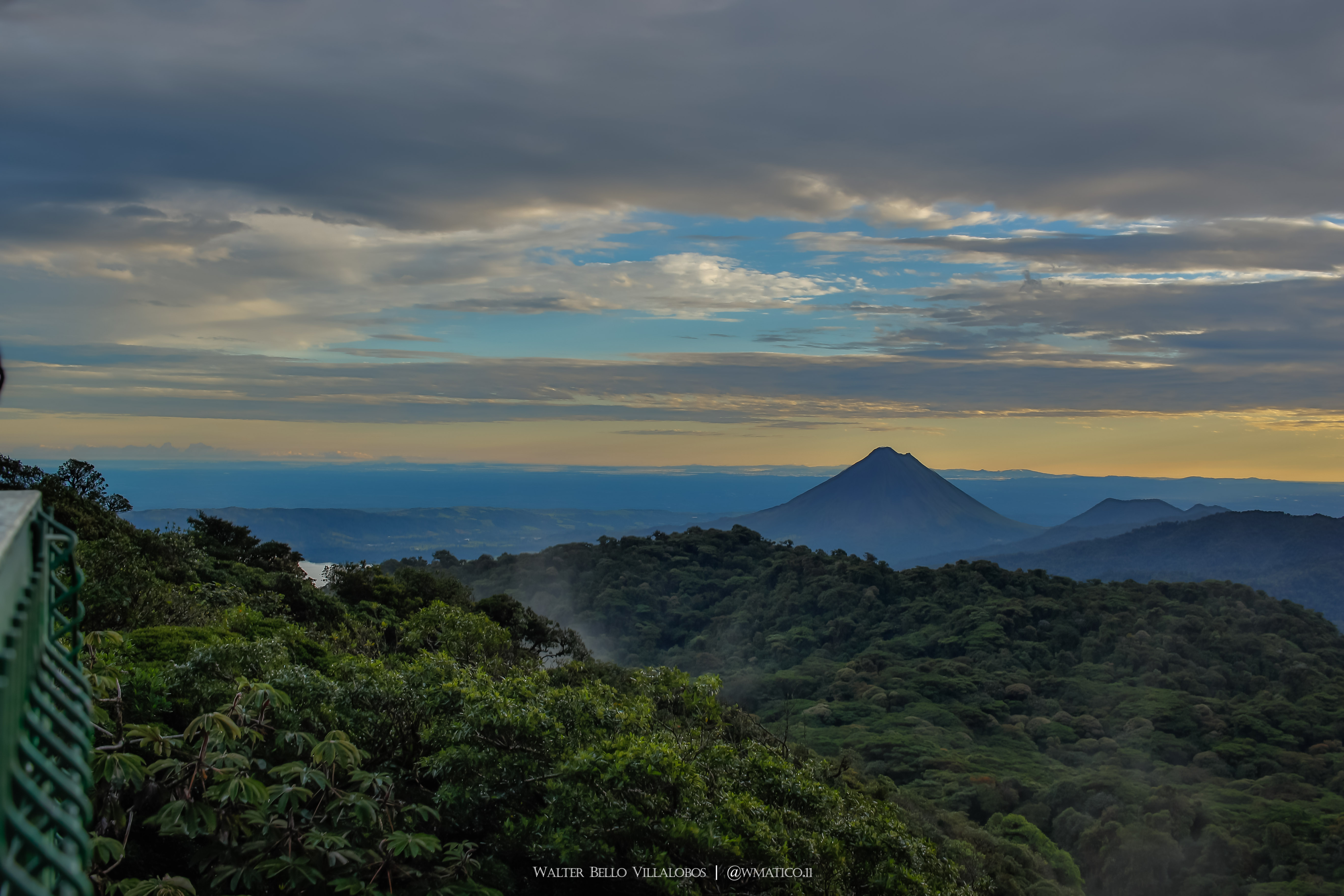 Developing a Virtual Tour for the Santa Elena Reserve